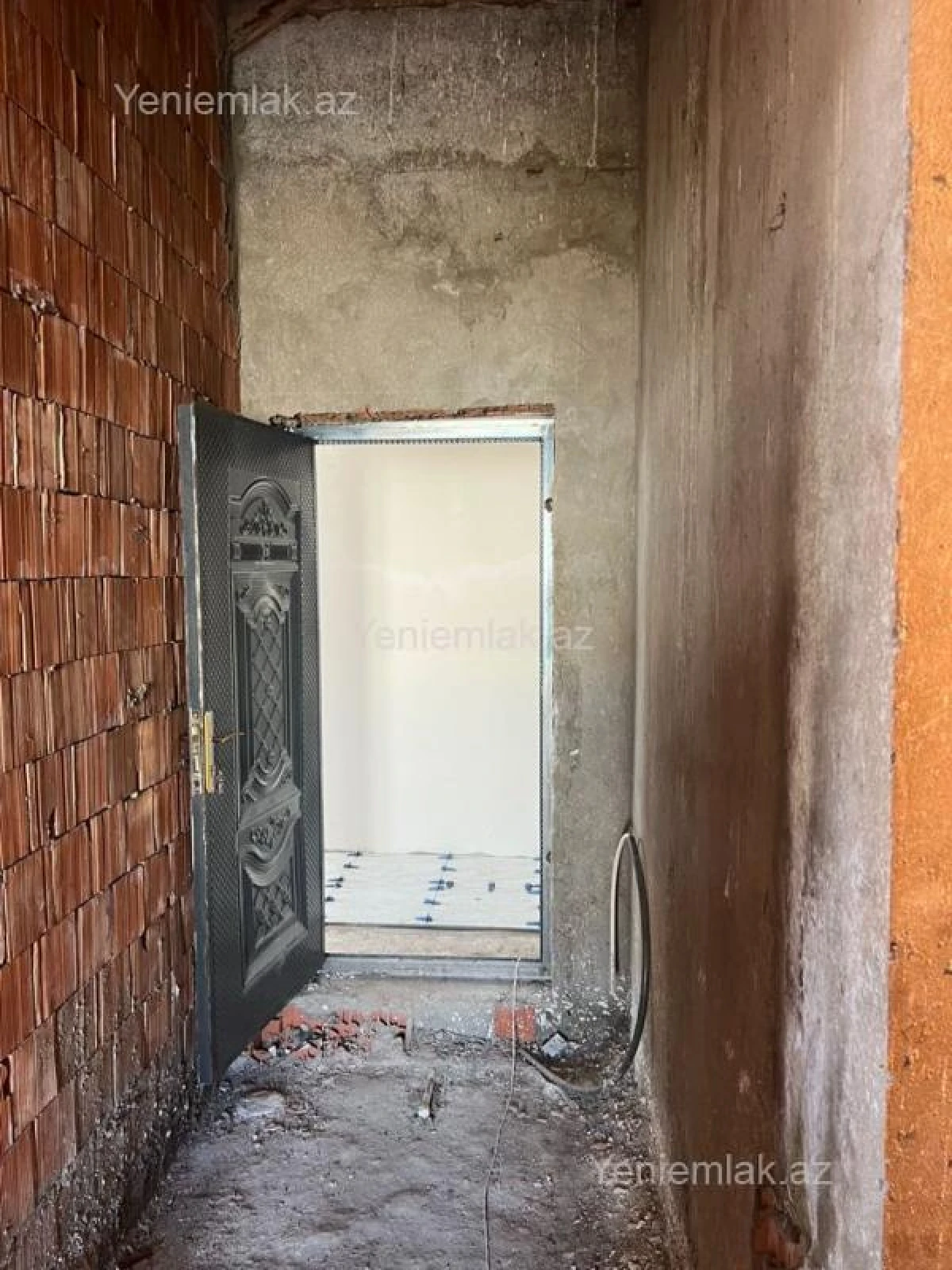 Satılır 2 otaqlı yeni tikili 73 m²