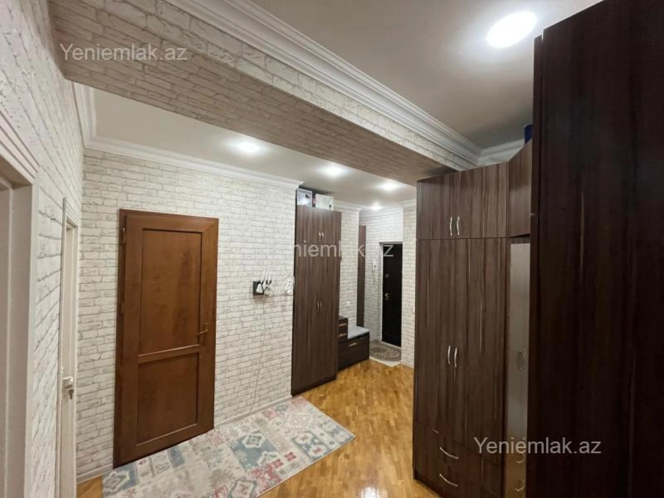 Satılır 3 otaqlı yeni tikili 93 m²