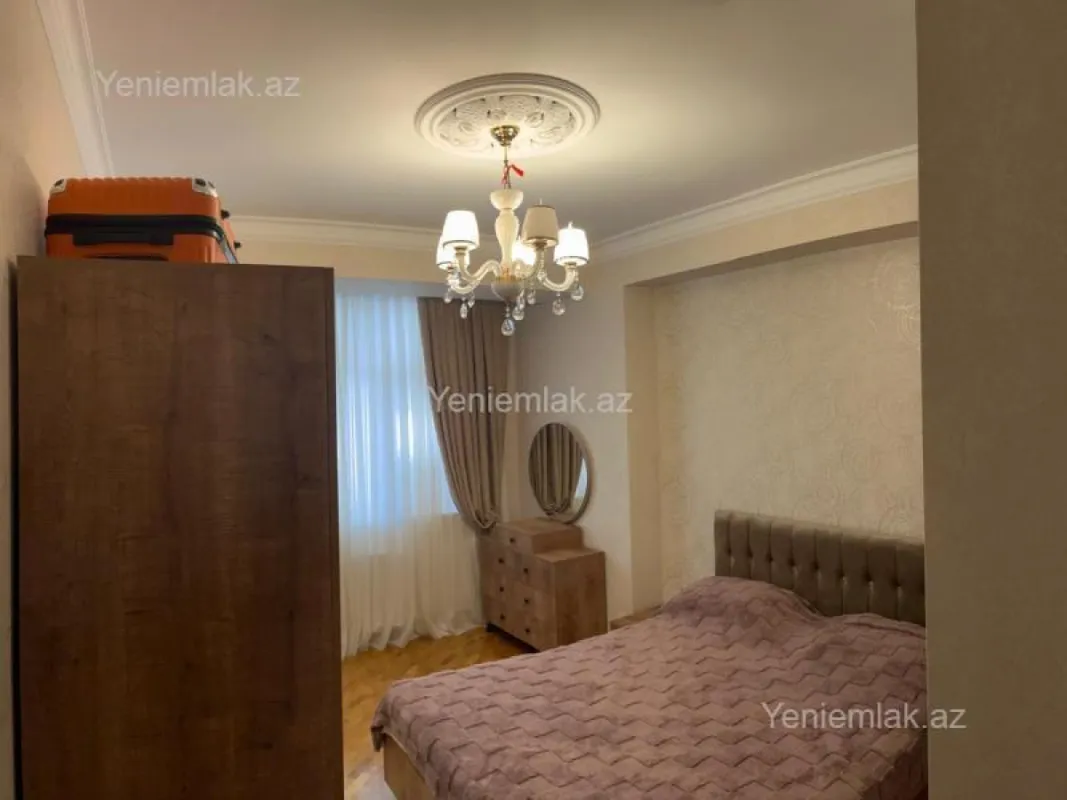 Satılır 3 otaqlı yeni tikili 93 m²