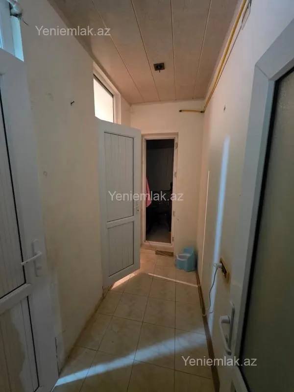 Satılır 3 otaqlı köhnə tikili 72 m²
