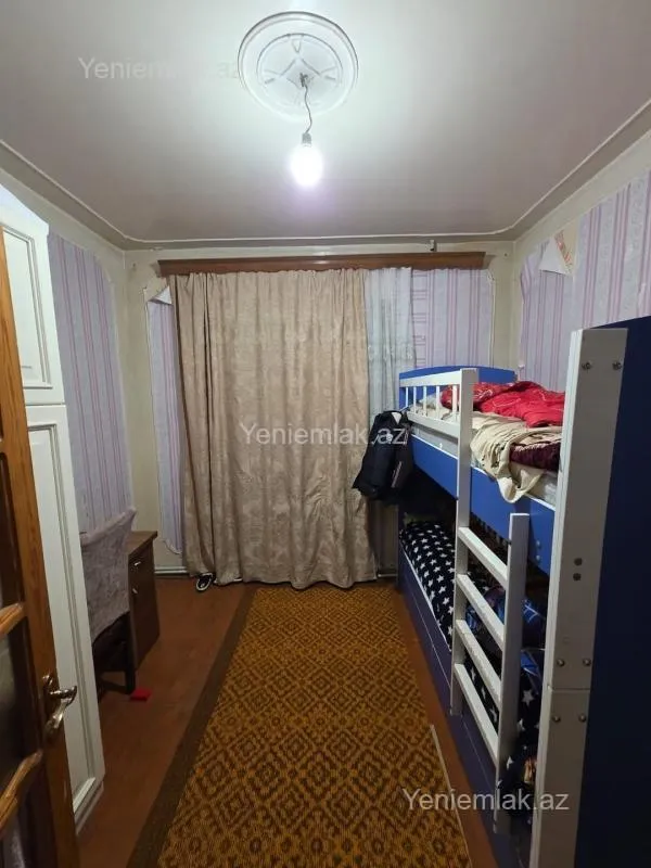 Satılır 3 otaqlı köhnə tikili 72 m²