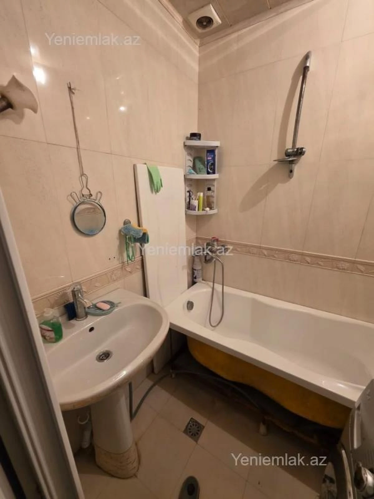 Satılır 3 otaqlı köhnə tikili 72 m²