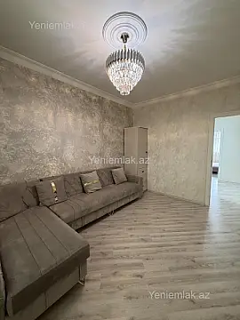 Satılır 3 otaqlı köhnə tikili 80 m²
