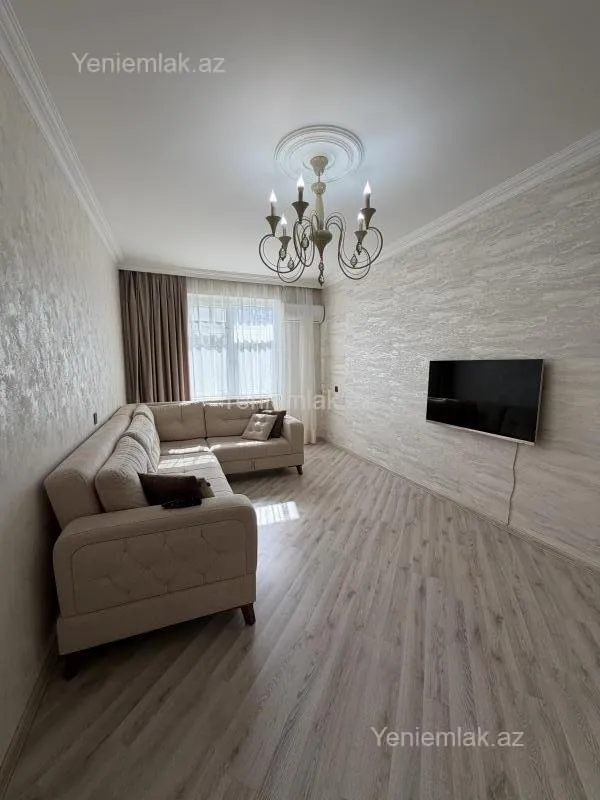 Satılır 3 otaqlı köhnə tikili 80 m²