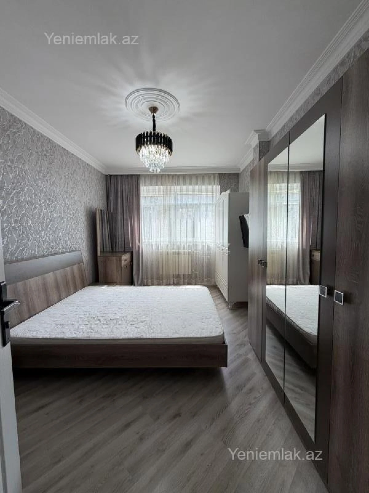 Satılır 3 otaqlı köhnə tikili 80 m²