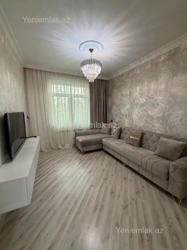 Satılır 3 otaqlı köhnə tikili 80 m²