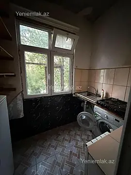 Satılır 2 otaqlı köhnə tikili 35 m²