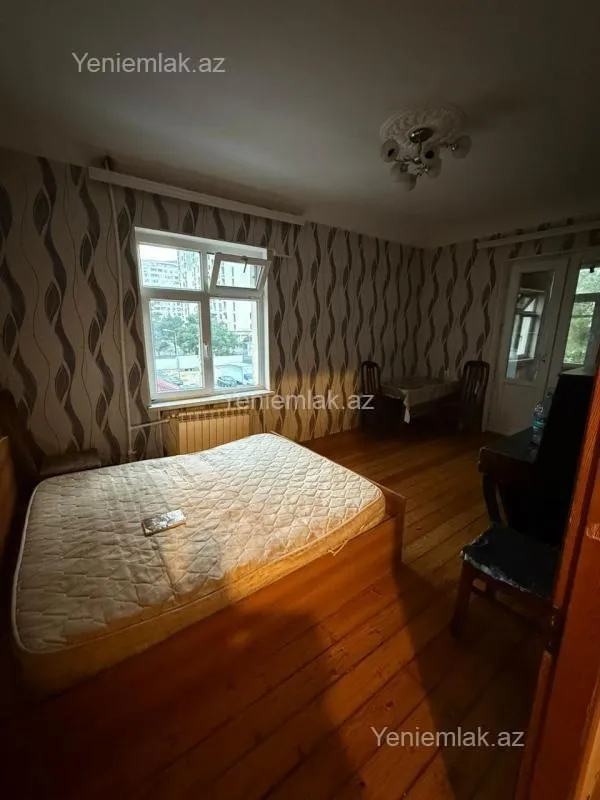 Satılır 2 otaqlı köhnə tikili 35 m²