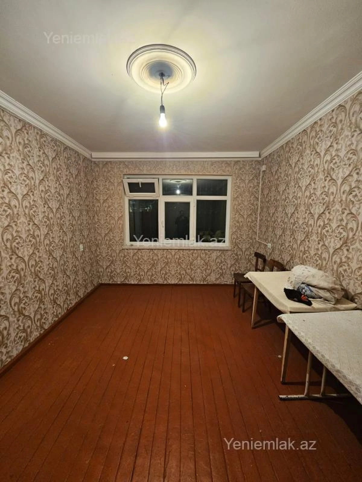 Satılır 1 otaqlı köhnə tikili 32 m²