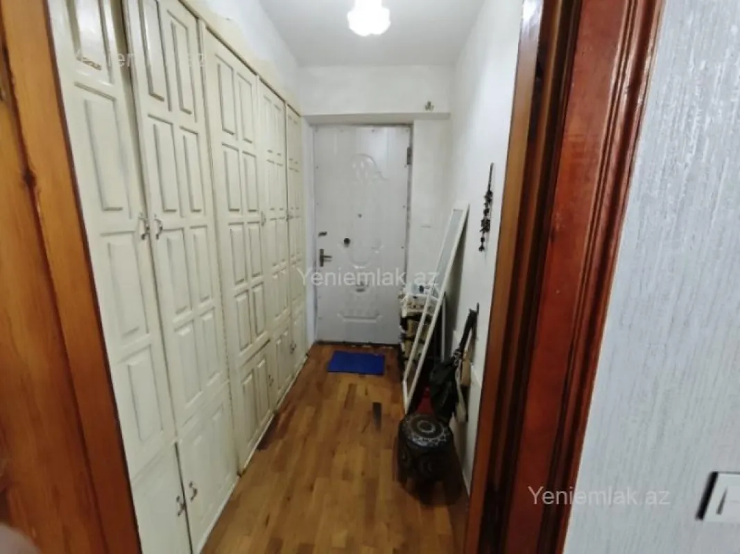 Satılır 2 otaqlı köhnə tikili 50 m²