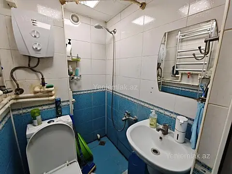 Satılır 2 otaqlı köhnə tikili 50 m²