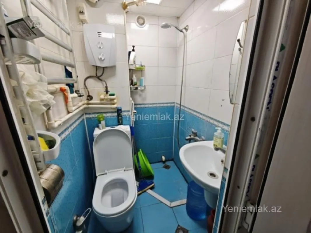 Satılır 2 otaqlı köhnə tikili 50 m²