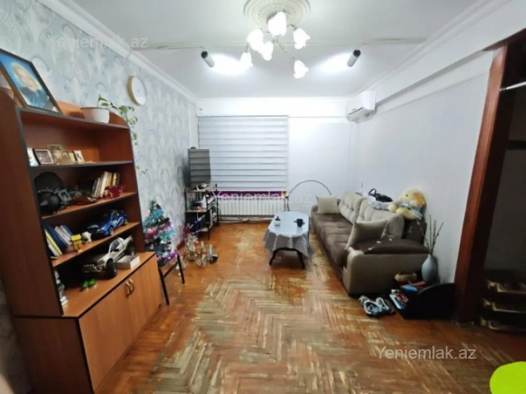 Satılır 2 otaqlı köhnə tikili 50 m²