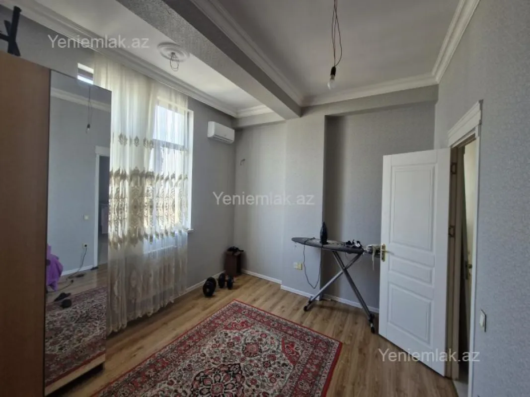 Satılır 3 otaqlı yeni tikili 105 m²