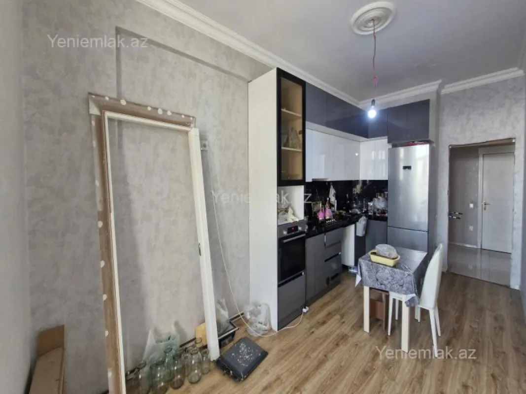 Satılır 3 otaqlı yeni tikili 105 m²