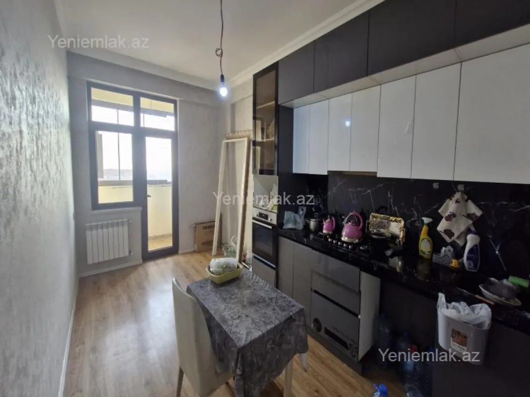 Satılır 3 otaqlı yeni tikili 105 m²