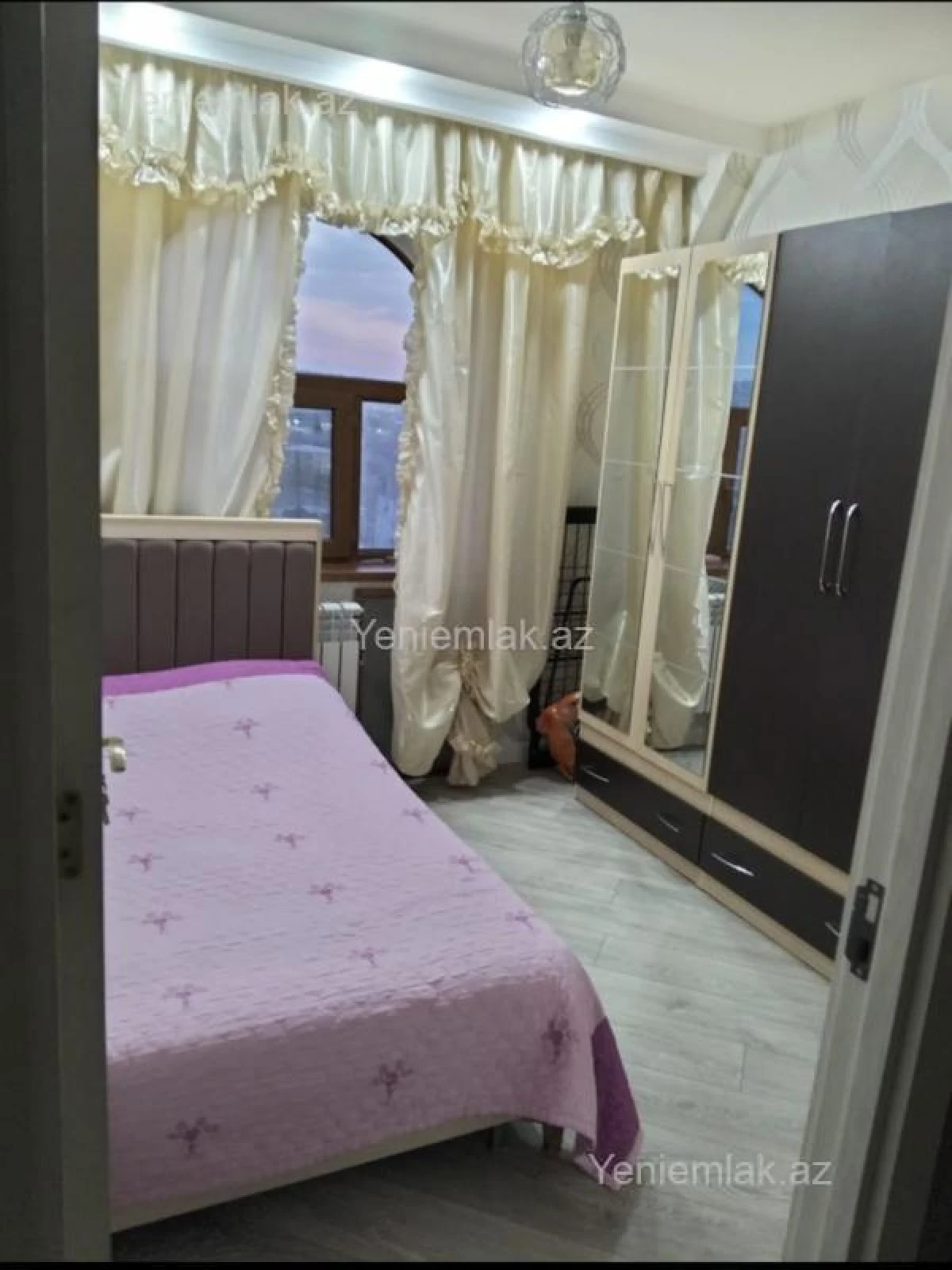 Satılır 3 otaqlı yeni tikili 80 m²