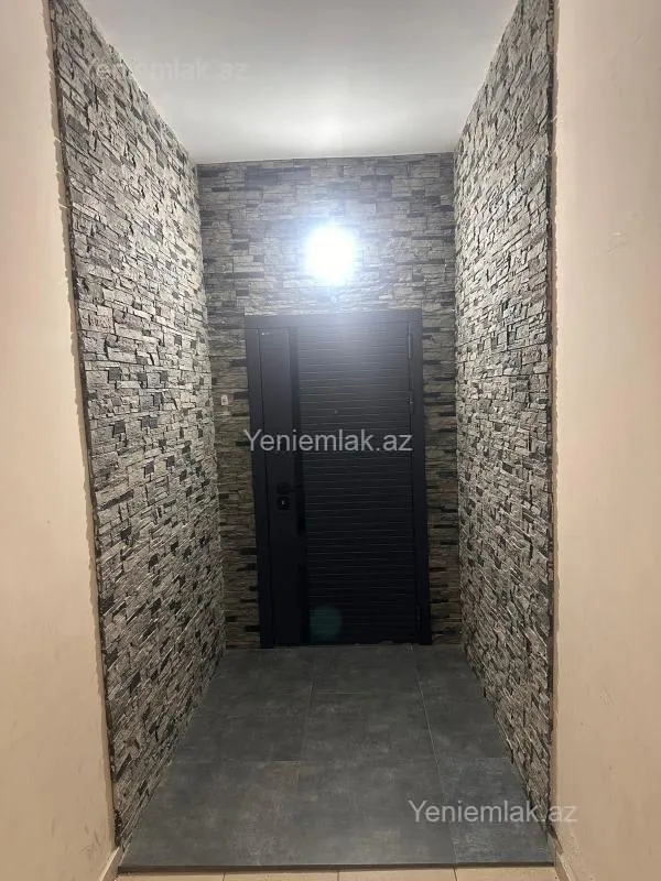 Satılır 3 otaqlı yeni tikili 135 m²