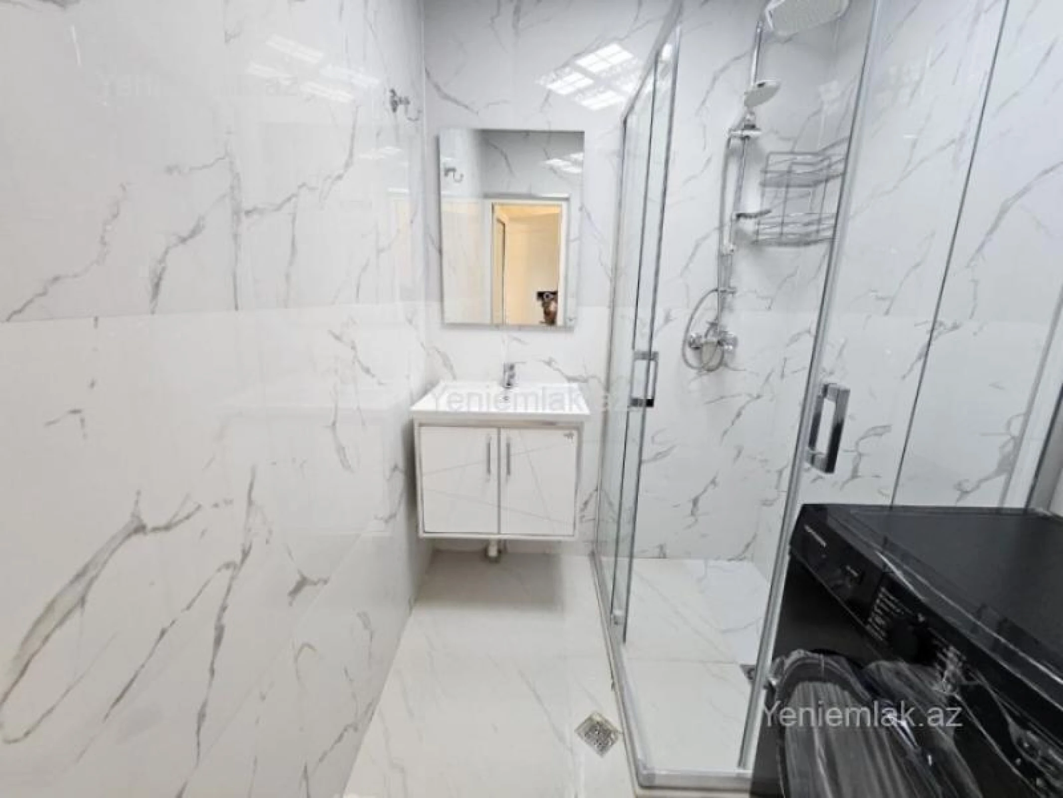 Satılır 2 otaqlı köhnə tikili 55 m²