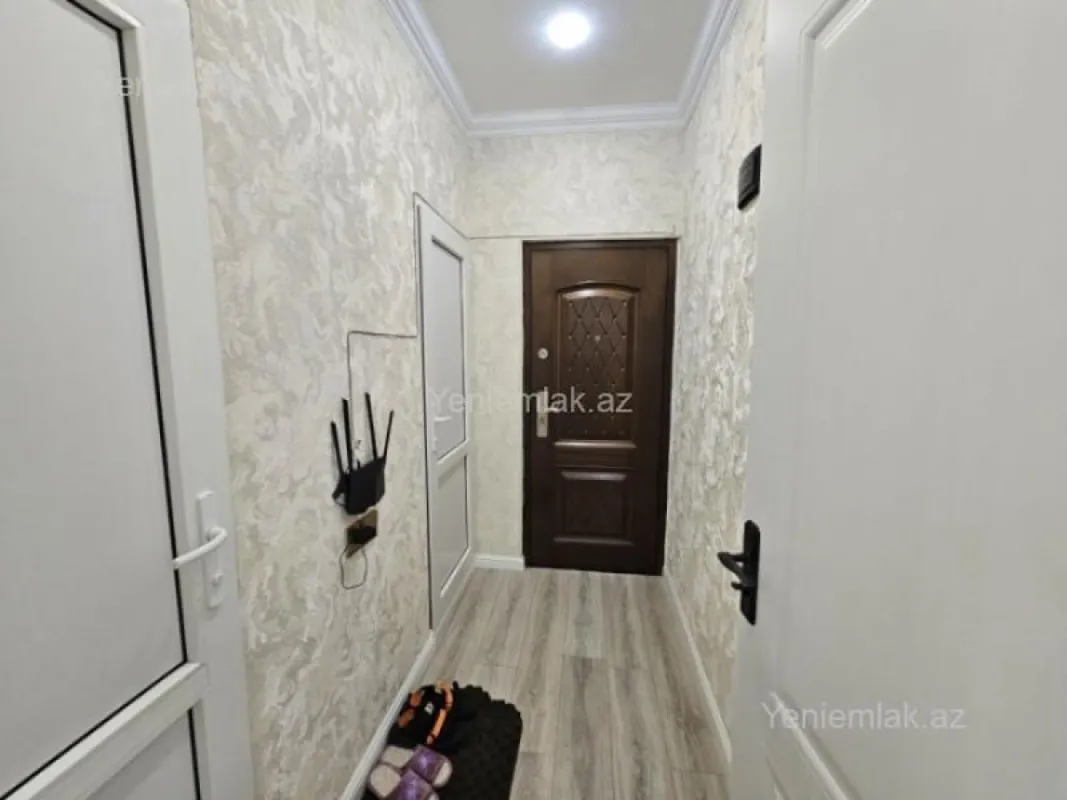 Satılır 2 otaqlı köhnə tikili 55 m²