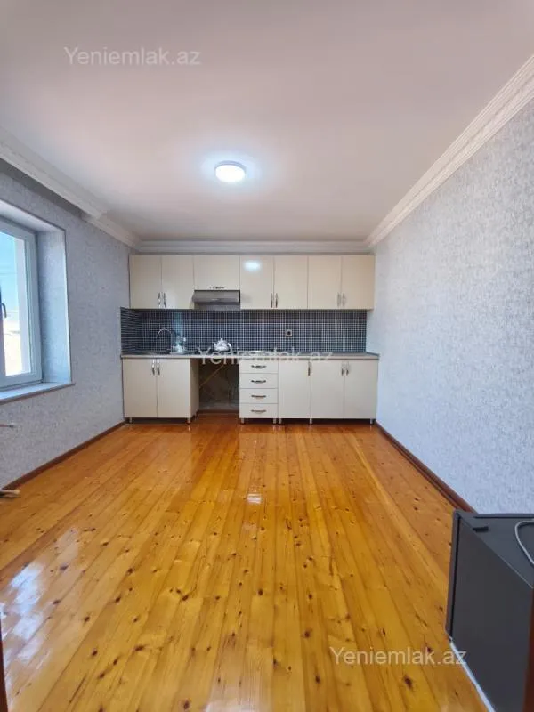 Satılır 3 otaqlı həyət evi 140 m²