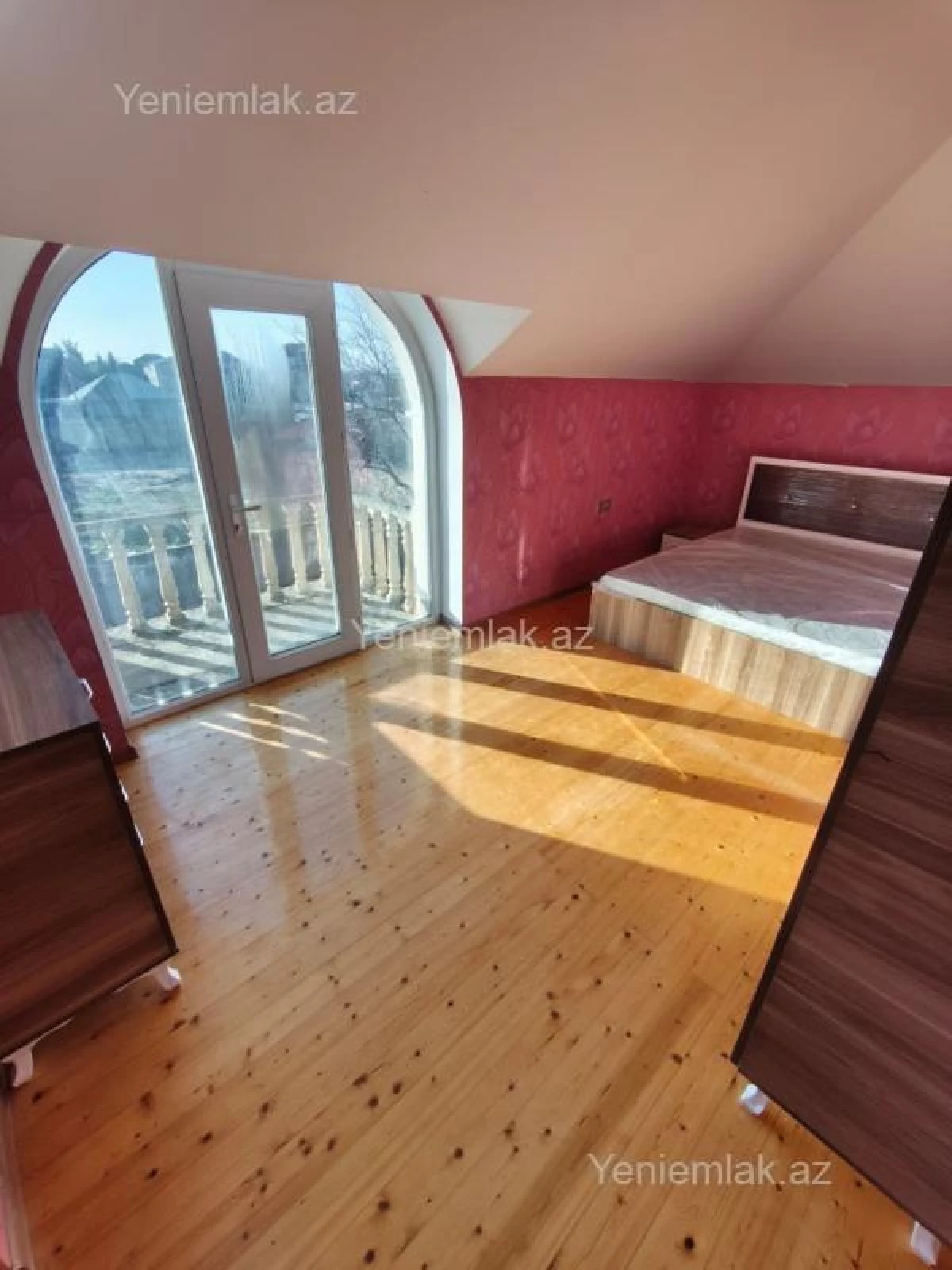 Satılır 3 otaqlı həyət evi 140 m²