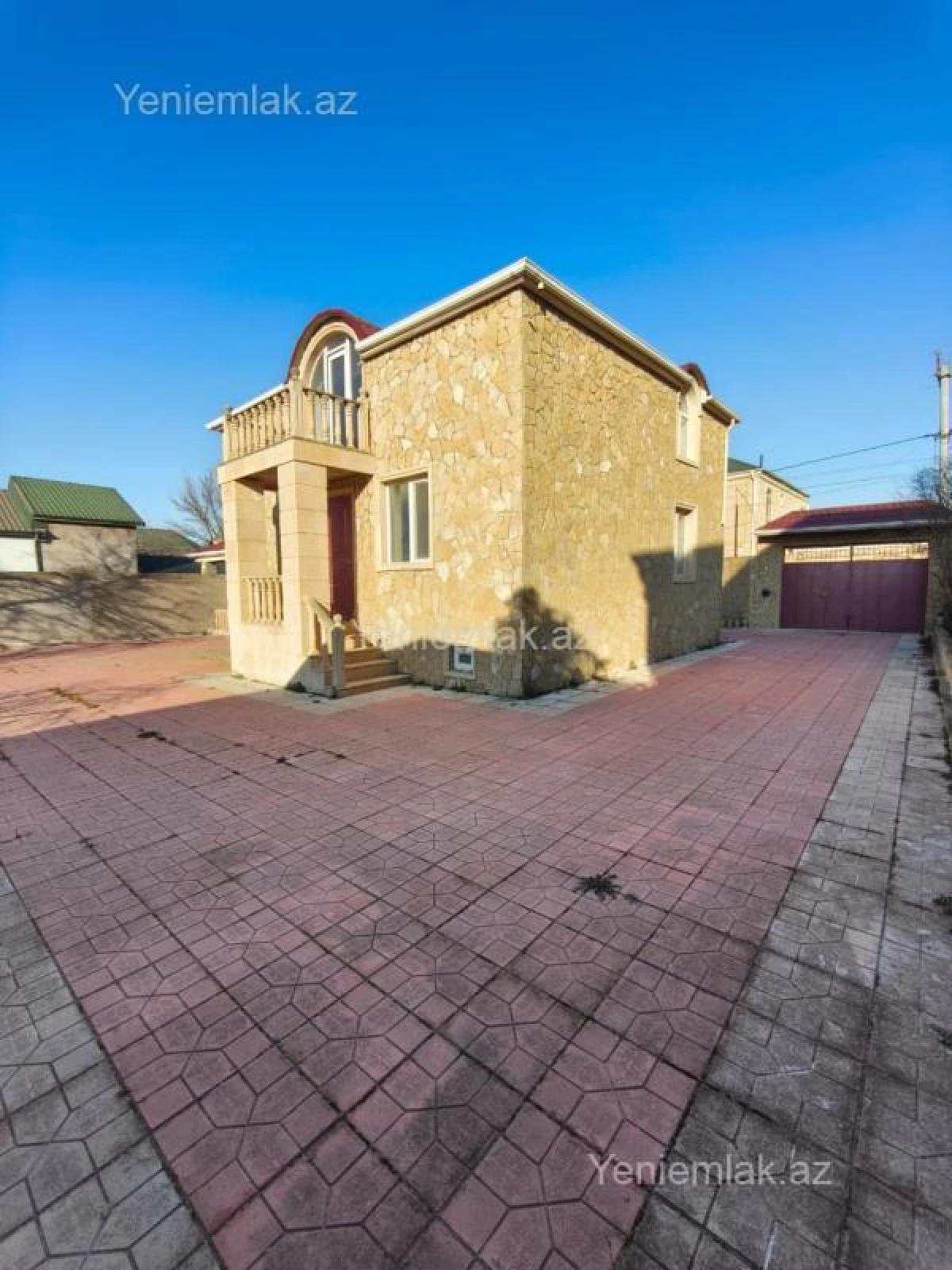 Satılır 3 otaqlı həyət evi 140 m²