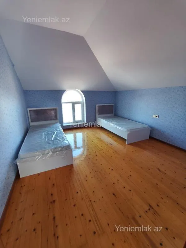 Satılır 3 otaqlı həyət evi 140 m²