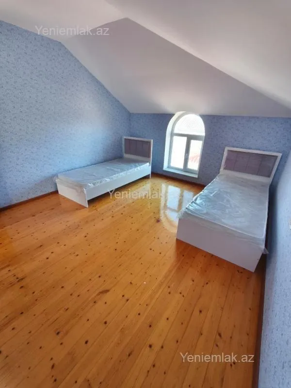 Satılır 3 otaqlı həyət evi 140 m²