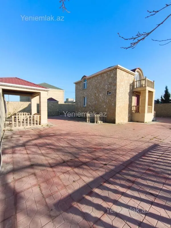 Satılır 3 otaqlı həyət evi 140 m²