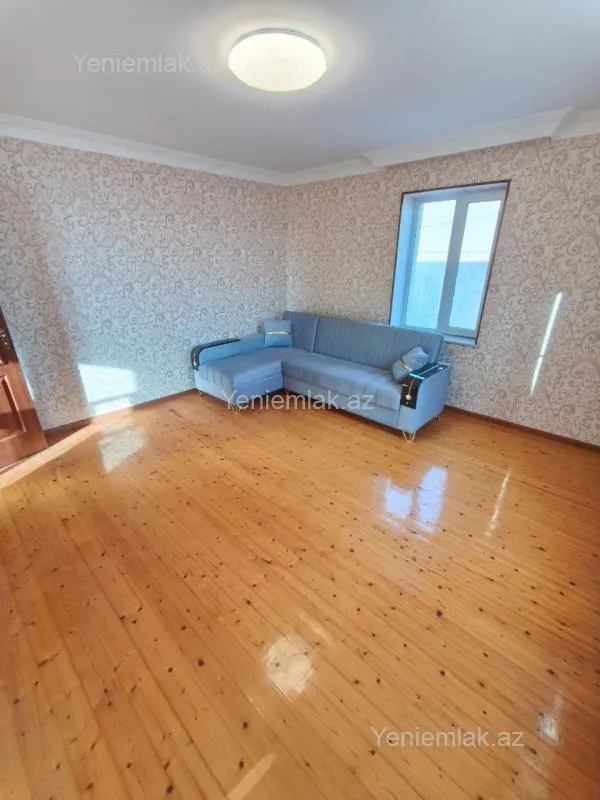 Satılır 3 otaqlı həyət evi 140 m²