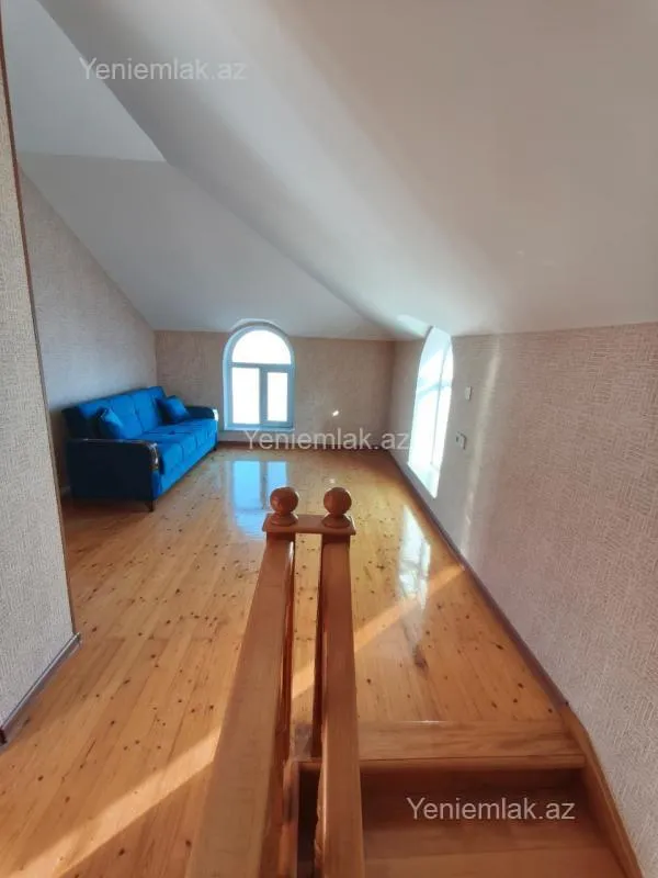 Satılır 3 otaqlı həyət evi 140 m²