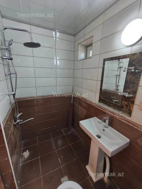 Satılır 3 otaqlı həyət evi 140 m²