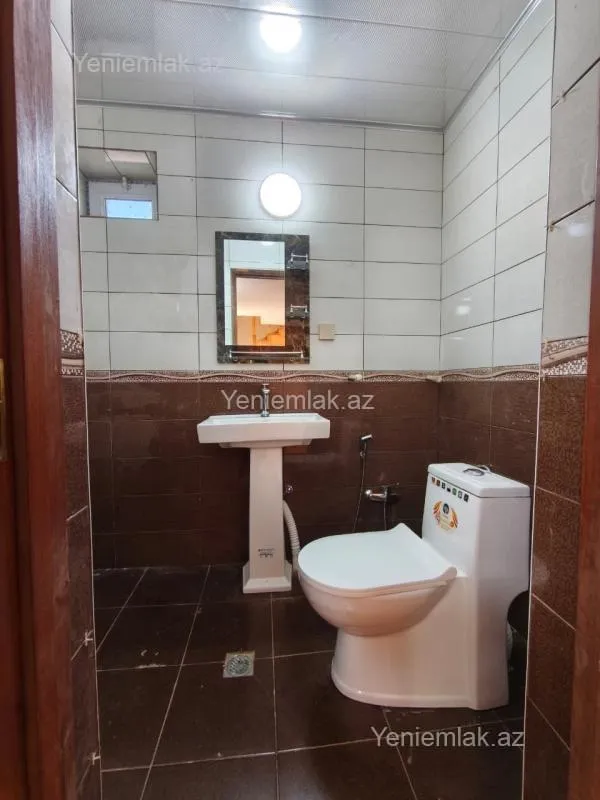 Satılır 3 otaqlı həyət evi 140 m²