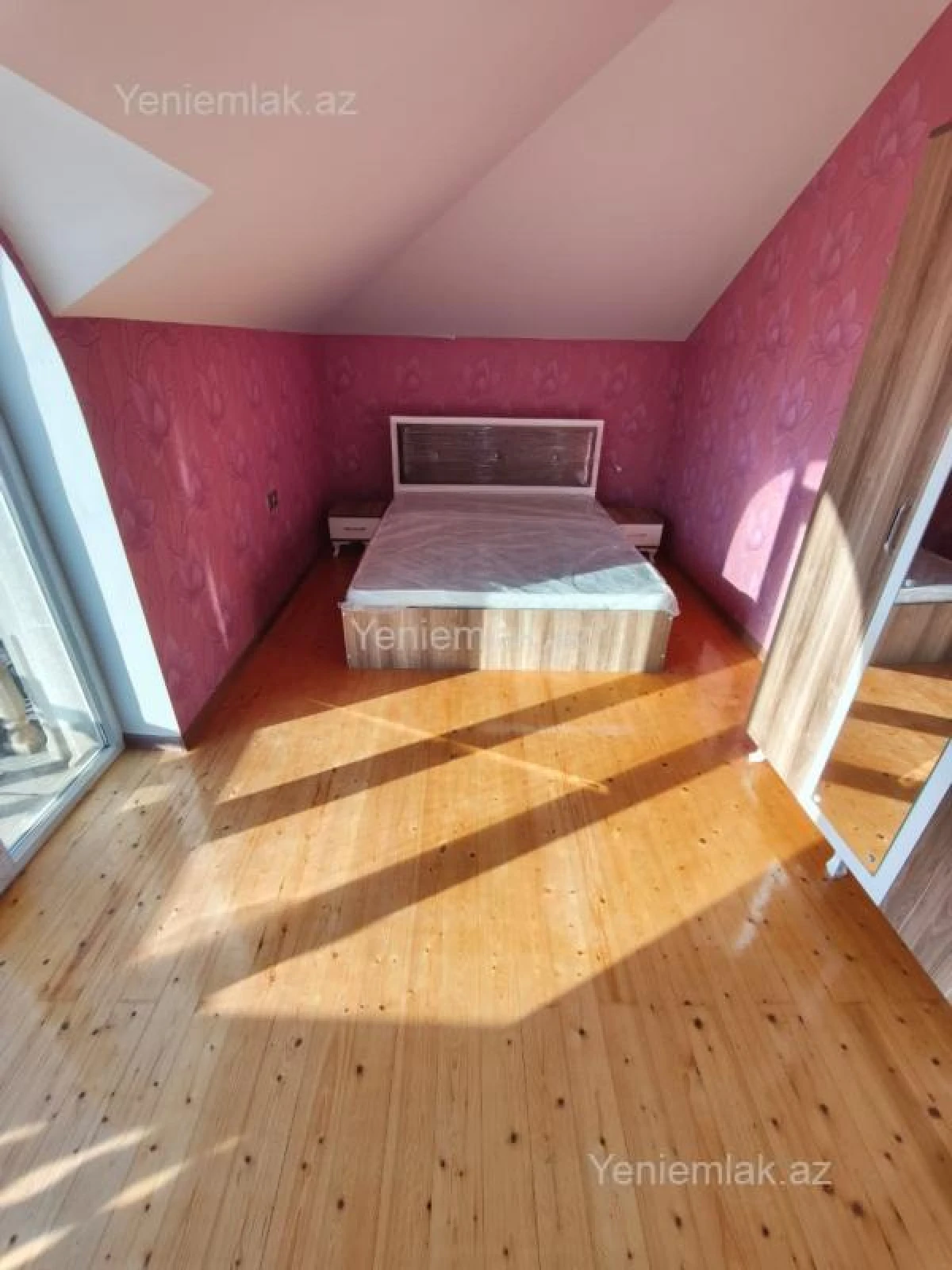 Satılır 3 otaqlı həyət evi 140 m²