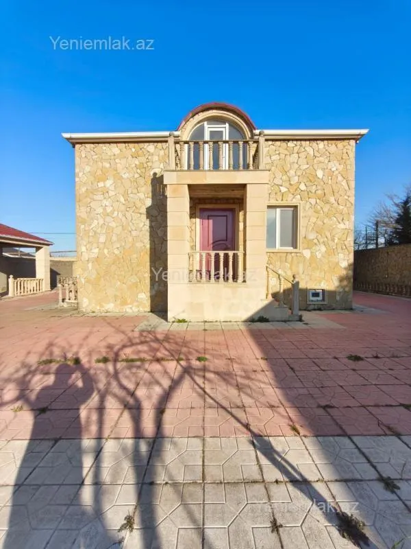 Satılır 3 otaqlı həyət evi 140 m²