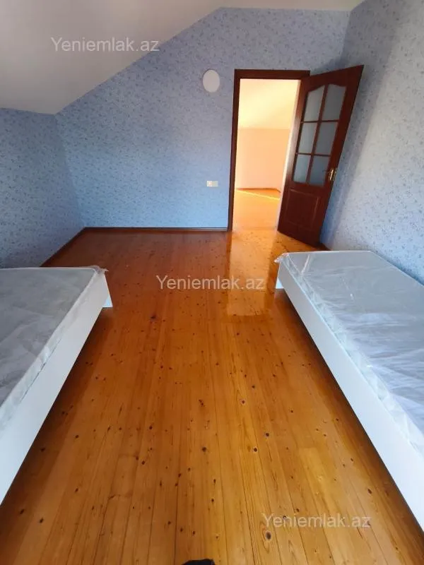 Satılır 3 otaqlı həyət evi 140 m²