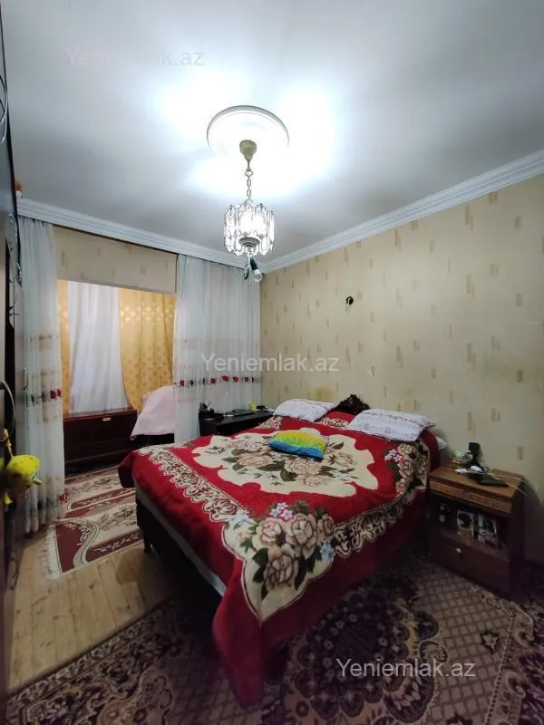 Satılır 5 otaqlı köhnə tikili 110 m²