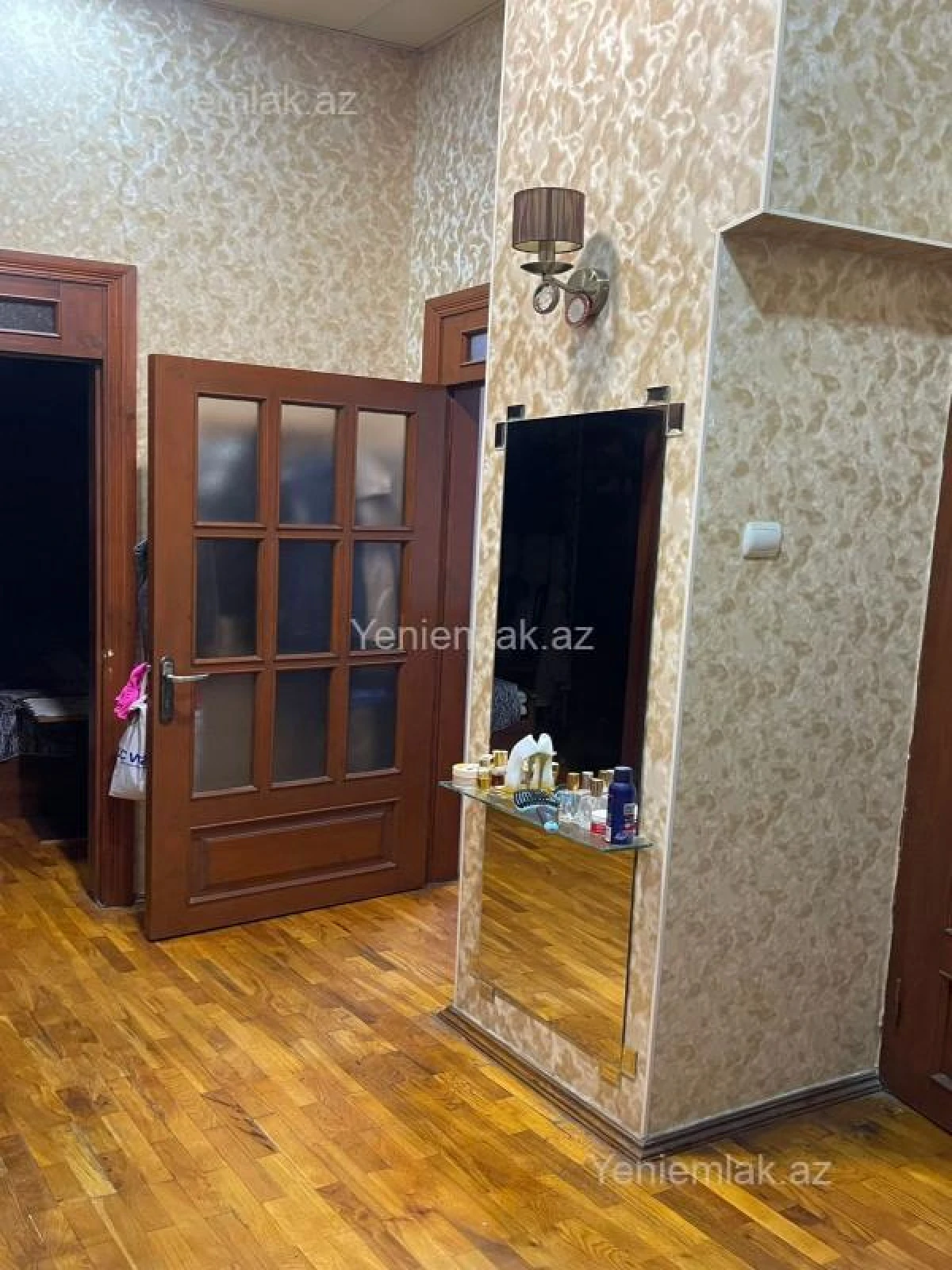 Satılır 3 otaqlı köhnə tikili 80 m²
