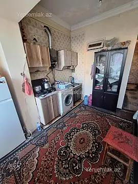 Satılır 3 otaqlı köhnə tikili 85 m²