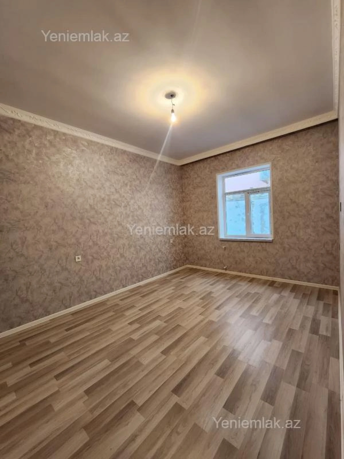 Satılır 4 otaqlı həyət evi 135 m²