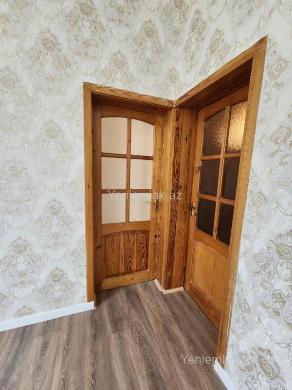 Satılır 4 otaqlı həyət evi 145 m²