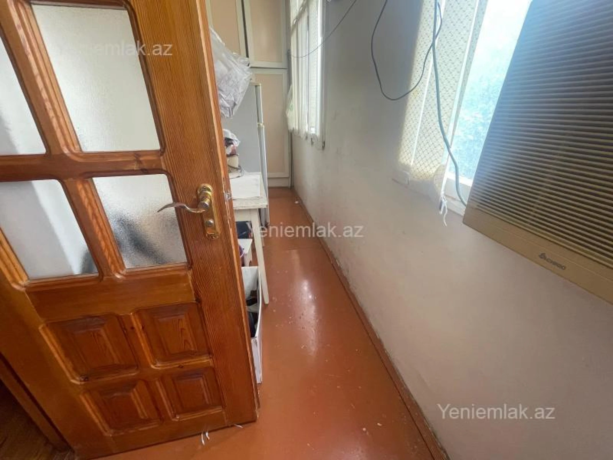 Satılır 4 otaqlı köhnə tikili 80 m²