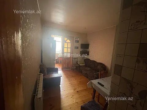 Satılır 4 otaqlı köhnə tikili 80 m²