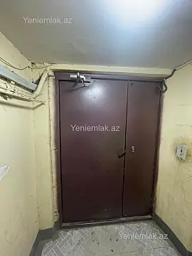 Satılır 4 otaqlı köhnə tikili 80 m²