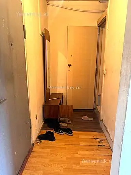 Satılır 1 otaqlı köhnə tikili 45 m²