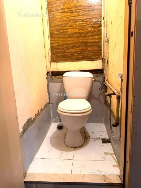 Satılır 1 otaqlı köhnə tikili 45 m²
