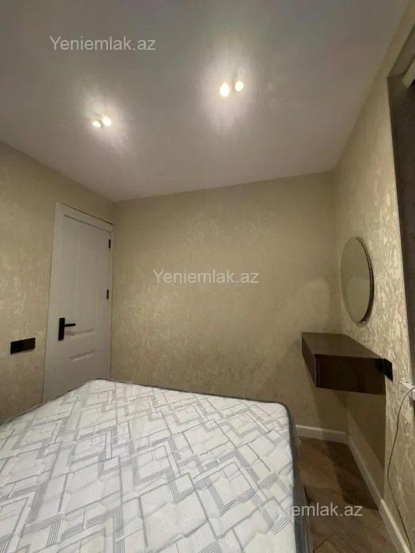 Satılır 2 otaqlı köhnə tikili 35 m²