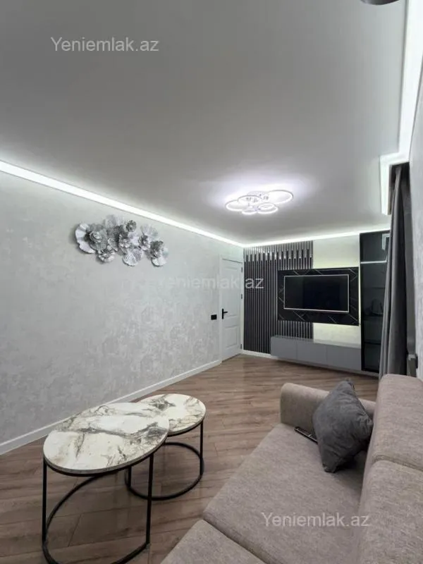 Satılır 2 otaqlı köhnə tikili 35 m²