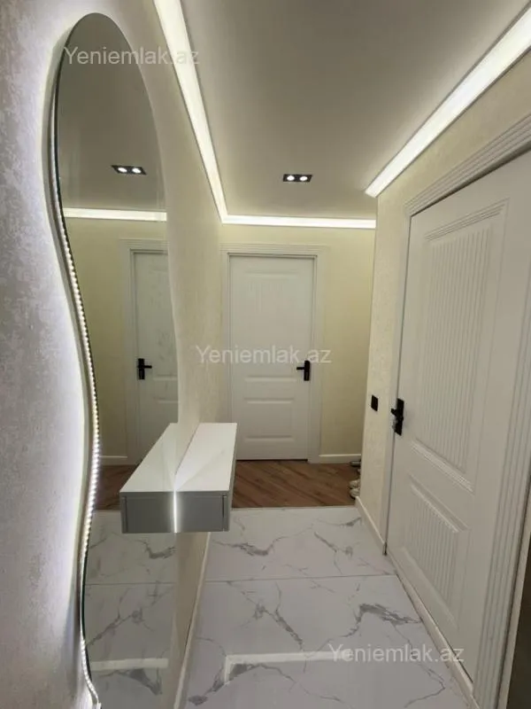 Satılır 2 otaqlı köhnə tikili 35 m²